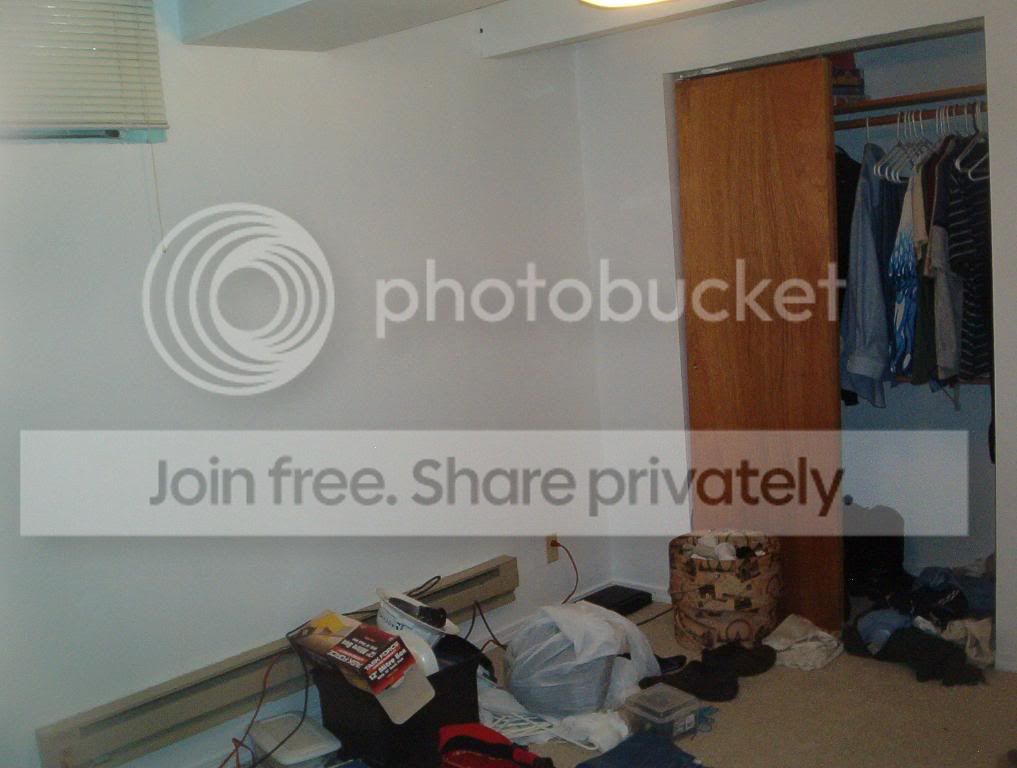 basement bedroom closet photo Room3closet.jpg